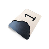 Plăcuță din Lemn cu Număr Decupat – 18x12 cm