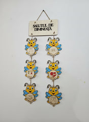 Plachetă din Lemn „Salutul de Dimineață – Grupa Alinuțelor” 🐝🌼