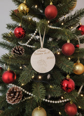 Glob din Lemn – „Primul Crăciun în 4!” 🎄✨
