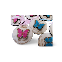 Medalie Personalizată din Lemn – Grupa Fluturașilor 🦋