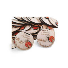 Medalie Personalizată din Lemn – Grupa Buburuzelor 🐞