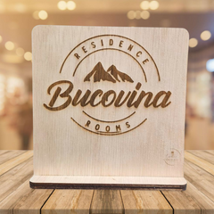 Plachetă Decorativă Personalizată din Lemn, Gravată Laser - Sigla Hotel/Pensiune