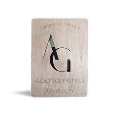 Plachetă Personalizată din Lemn pentru Ușă - Nume Cameră/Apartament