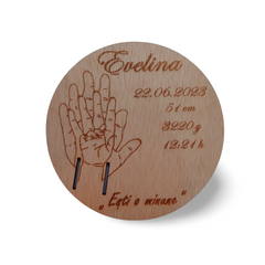 Plachetă Personalizată din Lemn cu Datele Nașterii și Suport pentru Brățara de Maternitate 2