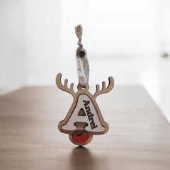 Decorațiune Personalizată din Lemn pentru Brad – „Reni de Crăciun” 🦌🎄