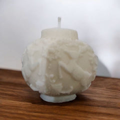 Lumânare de Crăciun – Glob cu Motive de Sărbătoare 🎄🕯️