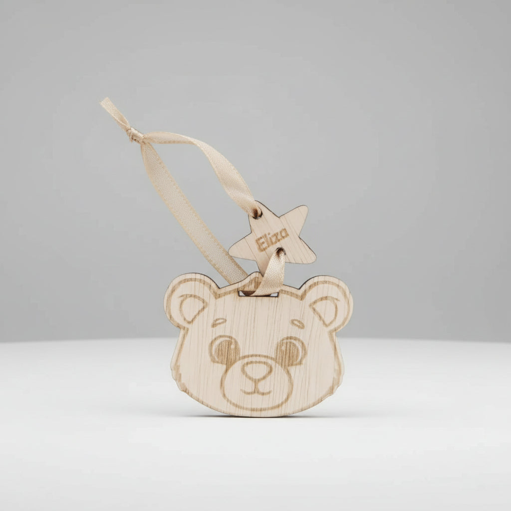 Decorațiune Personalizată din Lemn – „Ursuleț cu Stea” ⭐🐻