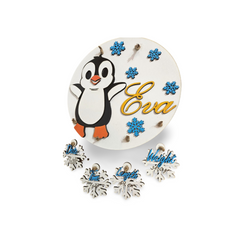 Plachetă Personalizată din Lemn – „Penguin Snow Memories”