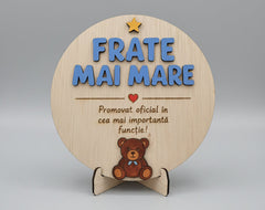Plachetă decorativă personalizată din lemn – Frate Mai Mare💙🧸
