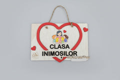 Plachetă decorativă din lemn personalizată – Grupa/Clasa Inimioarelor ❤️